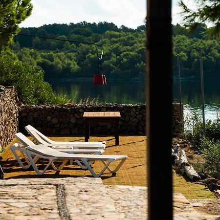 Isla Privada, Menorca Vila