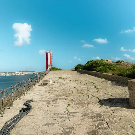 Isla Privada, Menorca Vila